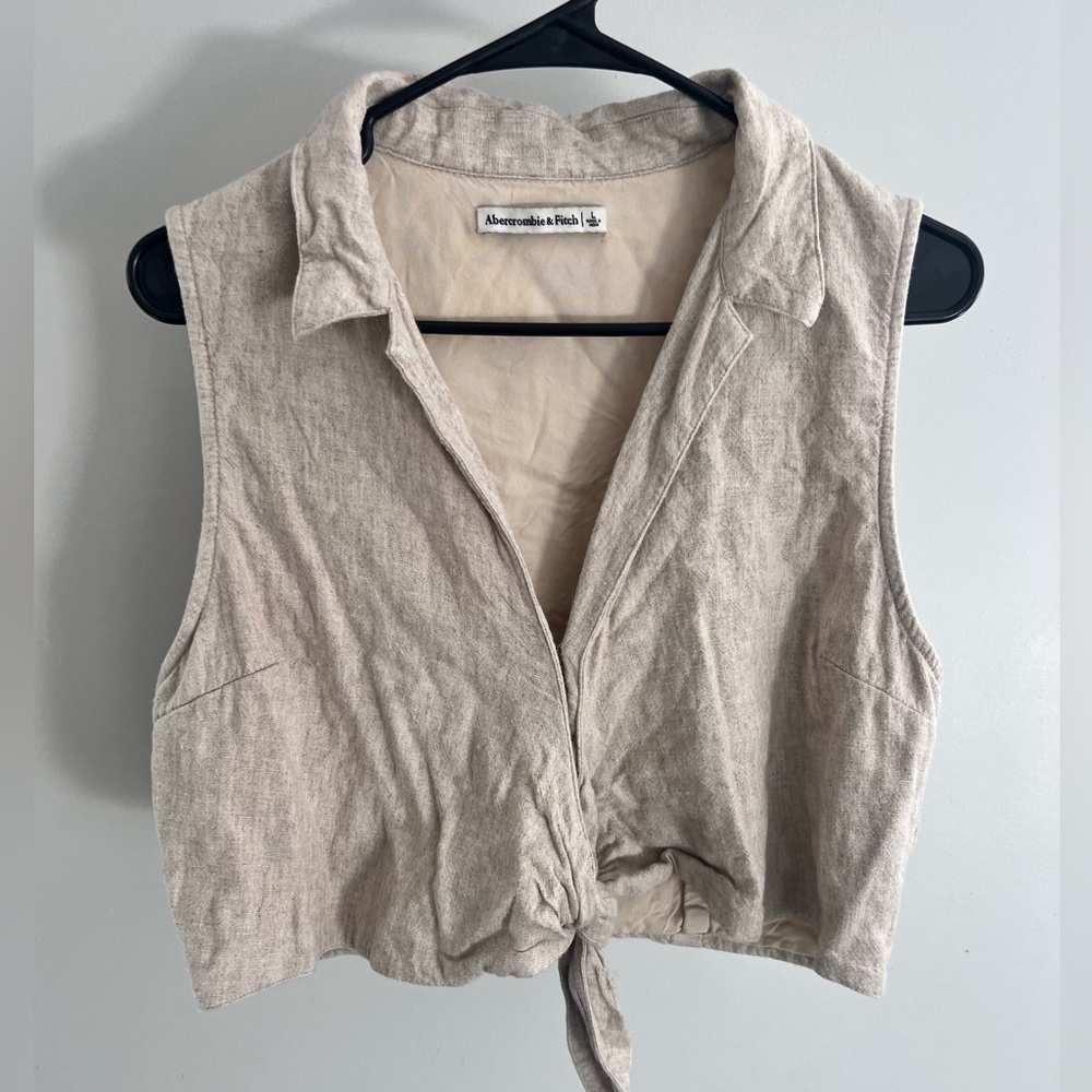 Abercrombie & Fitch women’s sleeves Cream Tie-Front vest Blouse size large
